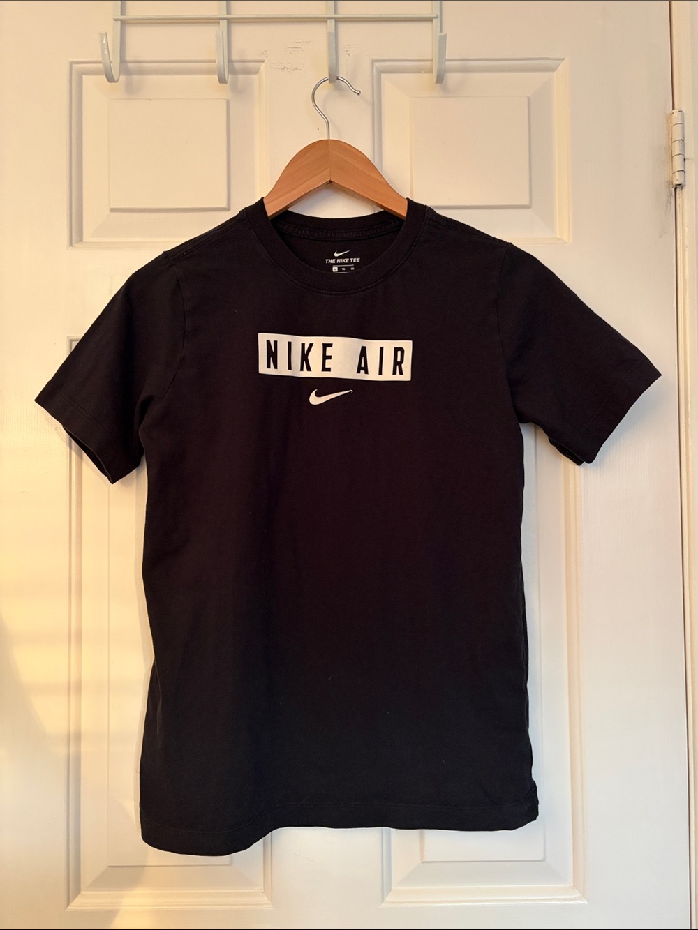 Nike Air Youth XL Black Graphic T-Shirt